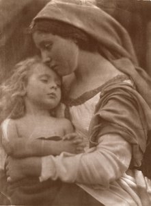 母と子のポートレート 作： Julia Margaret Cameron